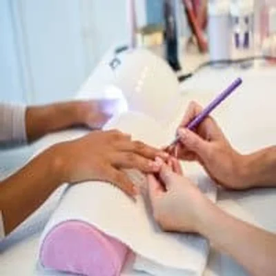 Manicura Spa con exfoliación y mascarilla térmica en Madrid